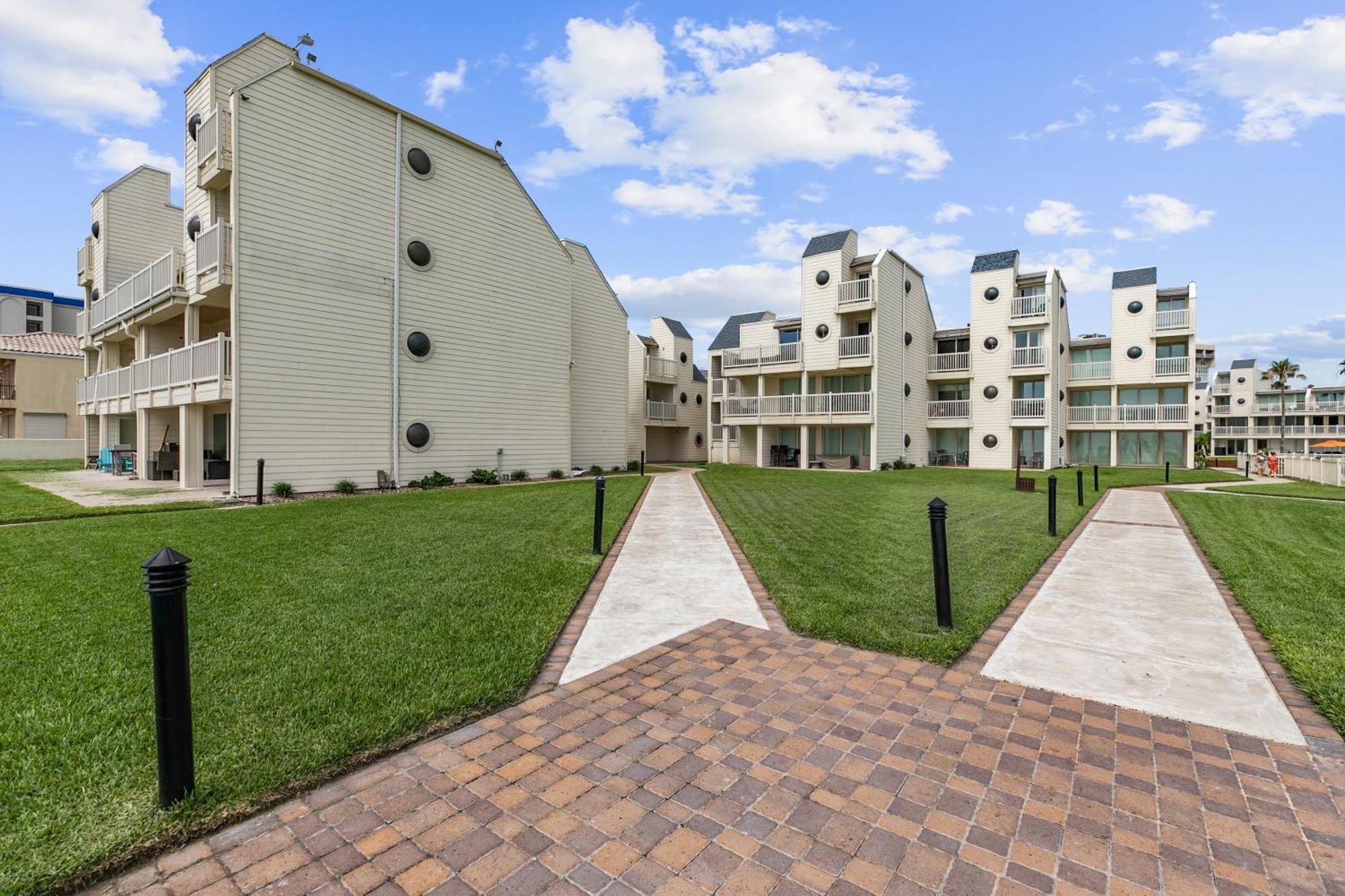 New Stunning Ocean-View Beachfront Resort, Heated Pool! South Padre Island Zewnętrze zdjęcie